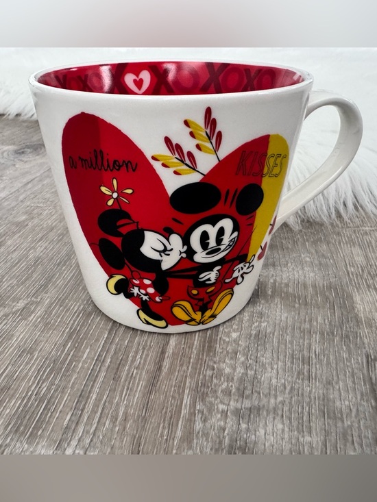 Disney Other - ❤️🖤 DISNEY Mickey & Minnie "A Million Kisses" Ceramic Mug
